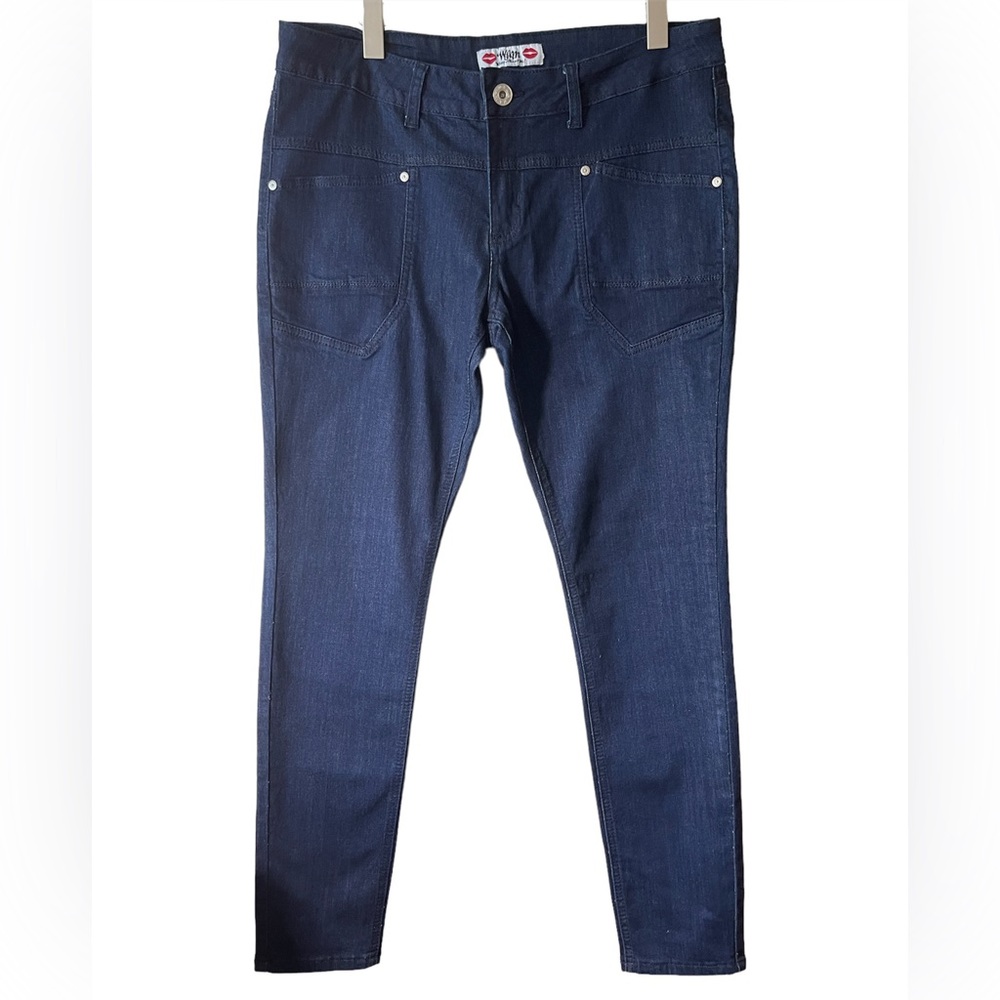What About Me WAM Women Skinny Jean Size 11/12 Dark Wash